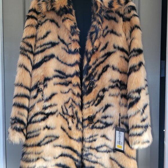 Gorgeous Tiger Faux Fur Knee Length Coat - Picture 5 of 6